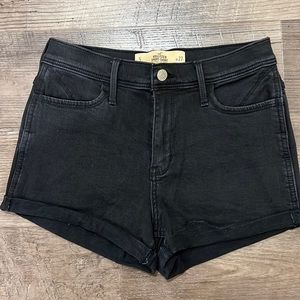 Hollister Shorts (size 5, 27)